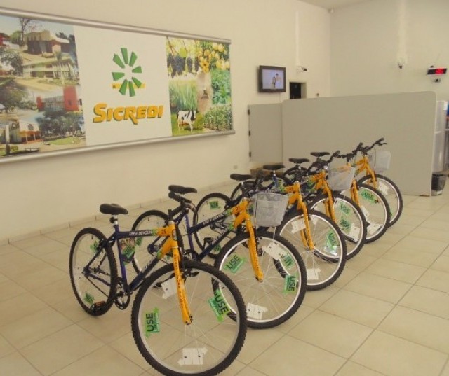 Banco e ONG estimulam o uso da bicicleta no interior do estado