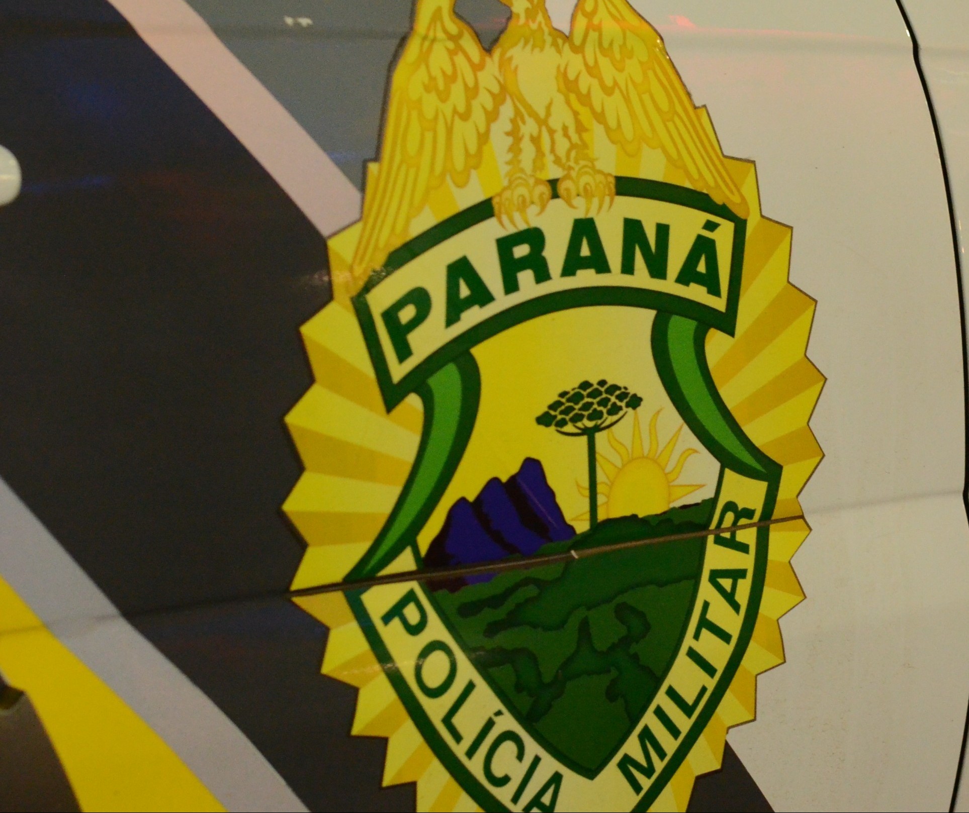 Homem é assassinado em bar