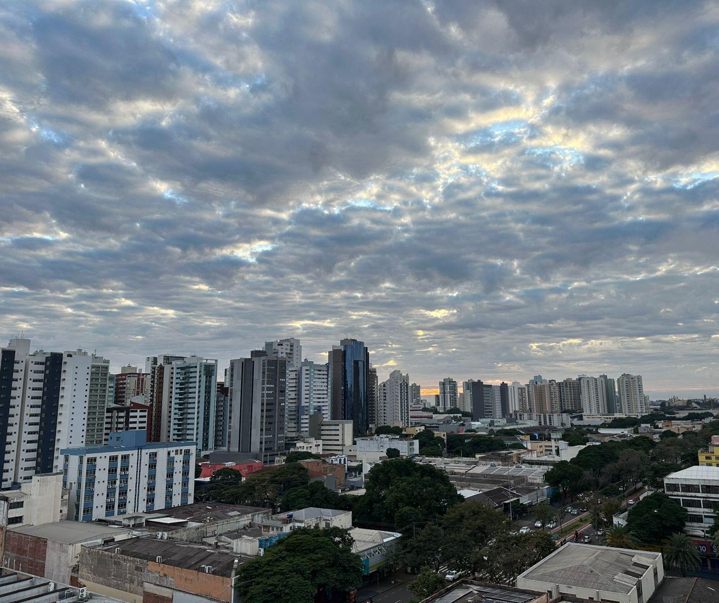 Tempo segue instável em Maringá nesta quarta (8); máxima será de 24° C