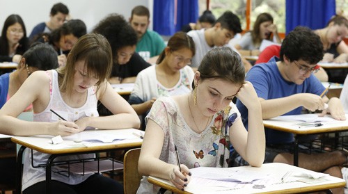 27 mil alunos fazem o PAS da UEM