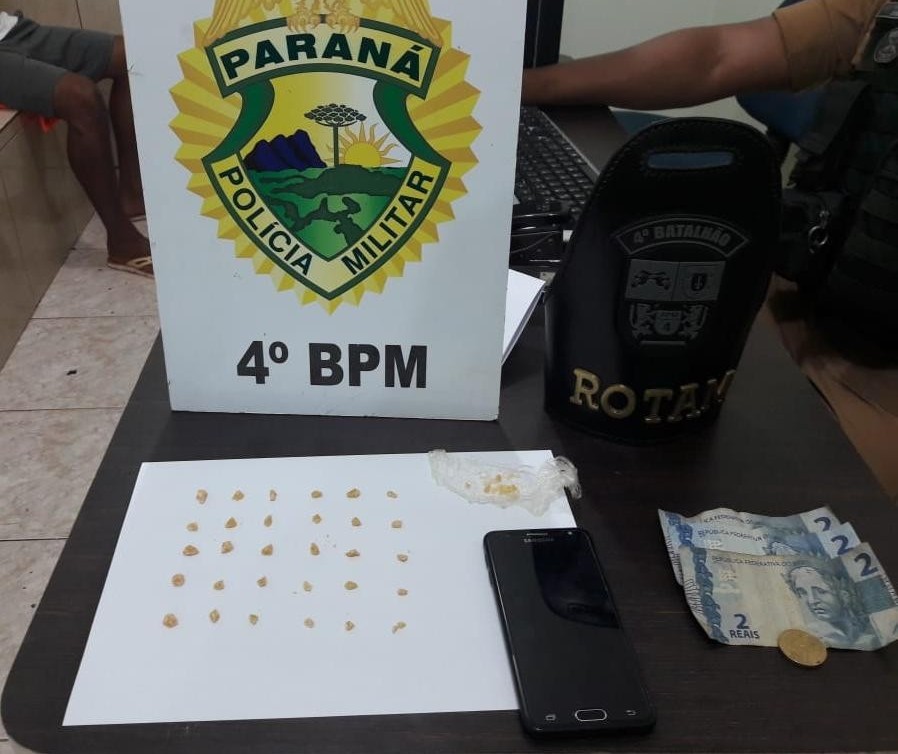 Polícia prende homem por tráfico de drogas