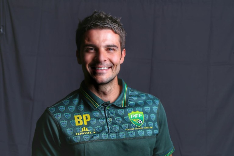 Maringá FC tem novo técnico