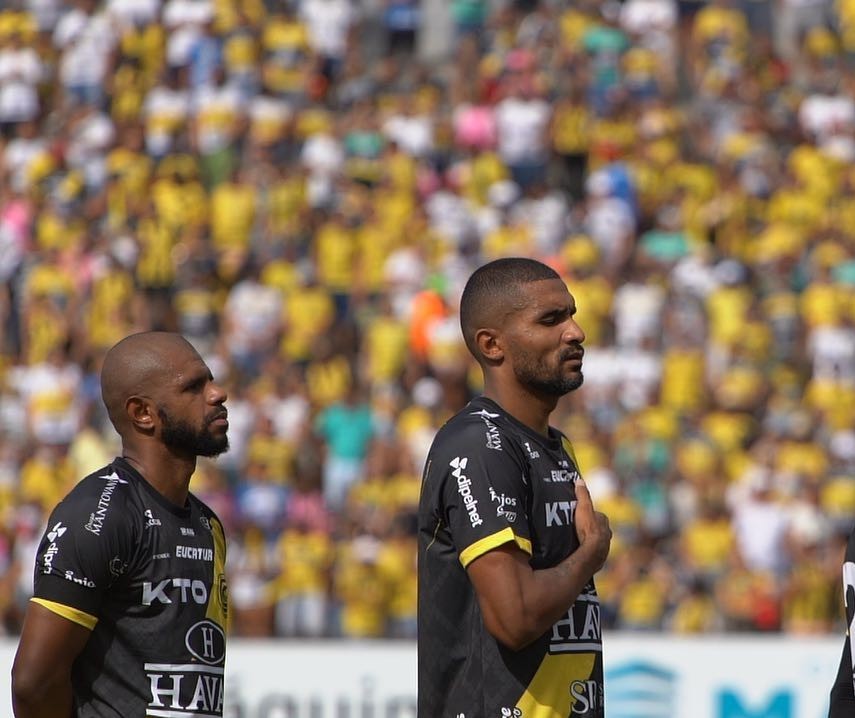 Com torcida única, FC Cascavel faz promoção de ingressos para jogo contra o Maringá FC