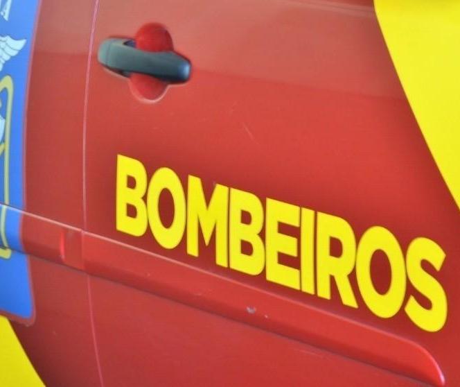 Alunos são atropelados por van escolar em Cambé