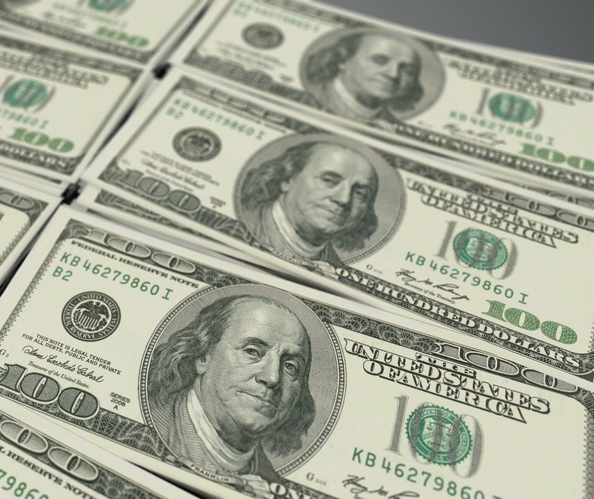 A movimentação da bolsa de valores e o comportamento do câmbio
