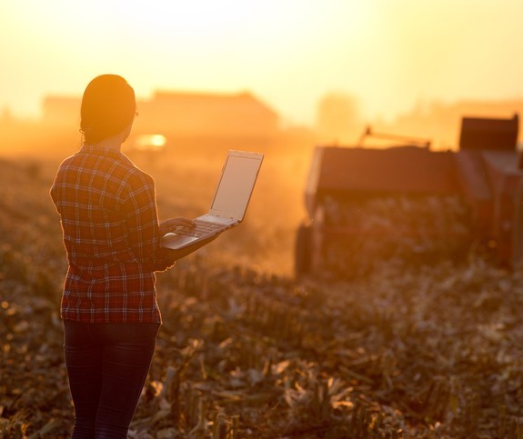 43% das mulheres que trabalham no agronegócio já sofreram preconceito