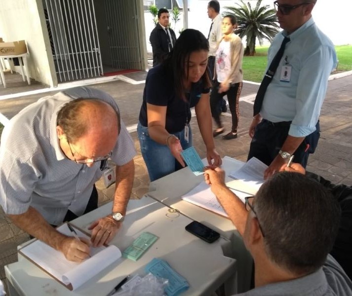 Motoristas da TCCC aceitam proposta e descartam greve 