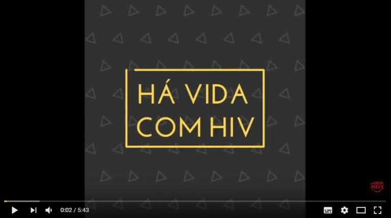 Jovem soropositivo cria canal no Youtube e cartilha para falar sobre HIV