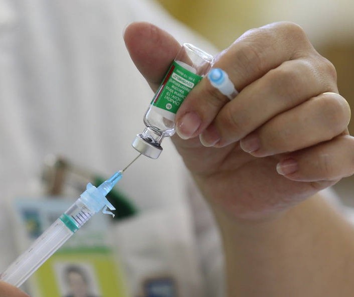 Cerca de 5% dos paranaenses ainda não buscaram imunização contra Covid-19