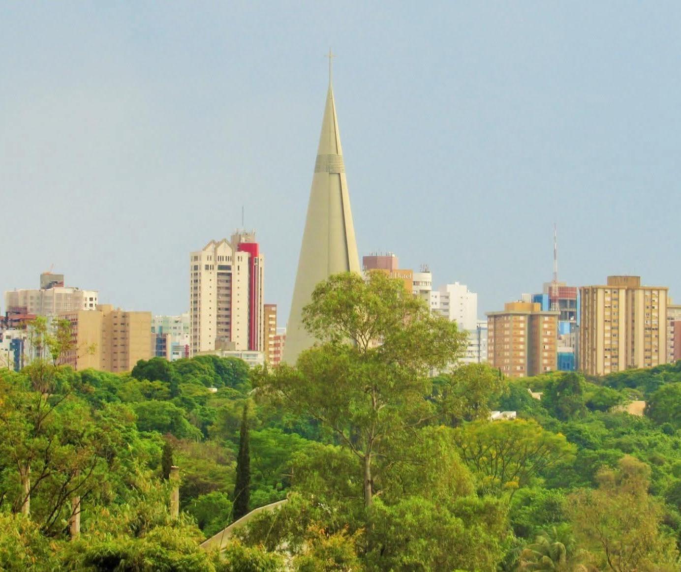 Calor predomina em Maringá nesta sexta (20) e no fim de semana; confira previsão