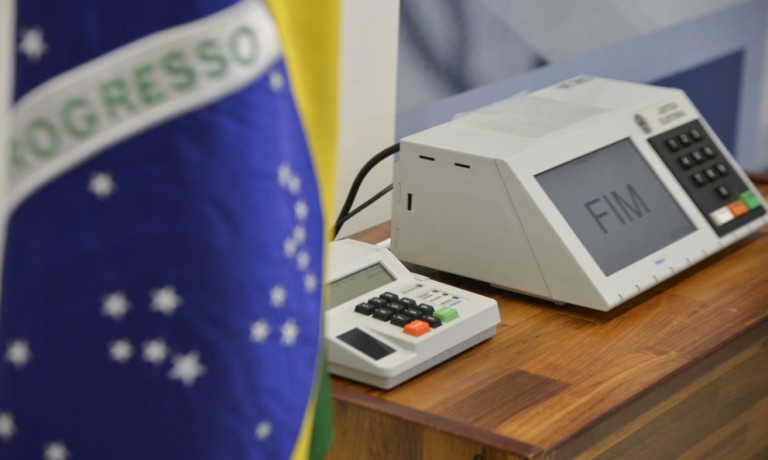 24 partidos disputam as eleições em Maringá