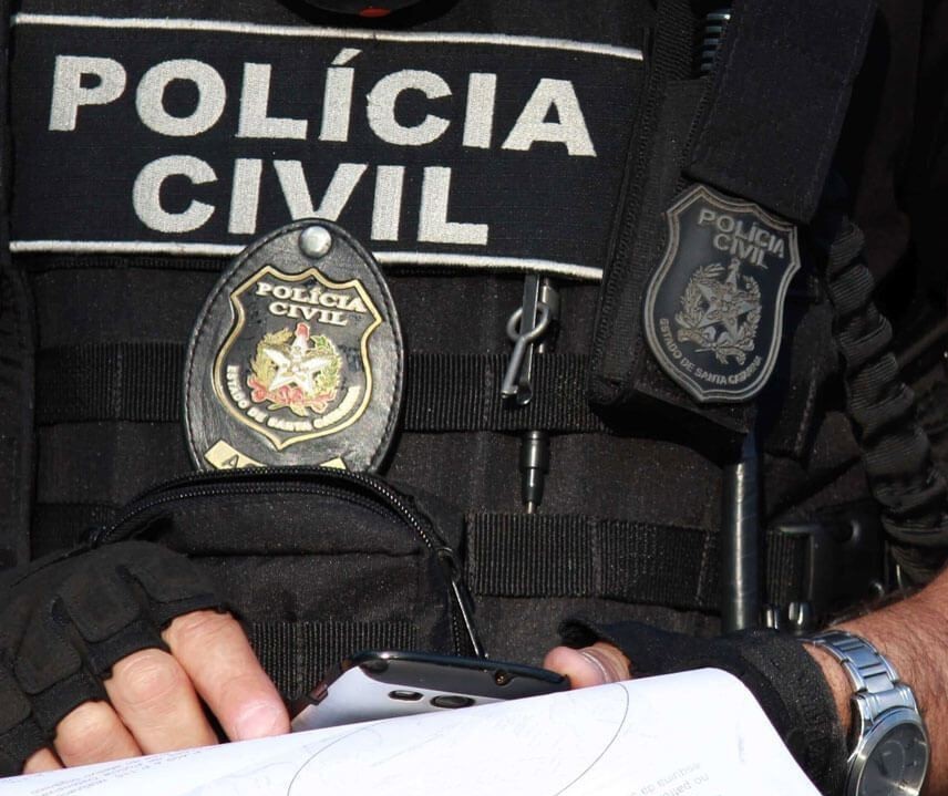 Polícia Civil cumpre mandados em Maringá em operação contra pedofilia