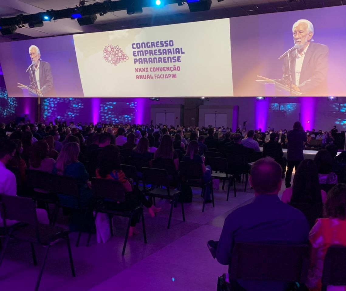Congresso Empresarial Paranaense debate inovações e tendências para o setor produtivo