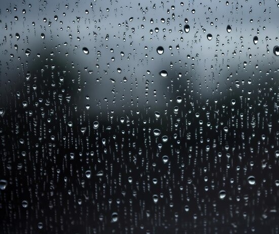 Entenda o que é a chuva preta, que pode atingir o sul do país