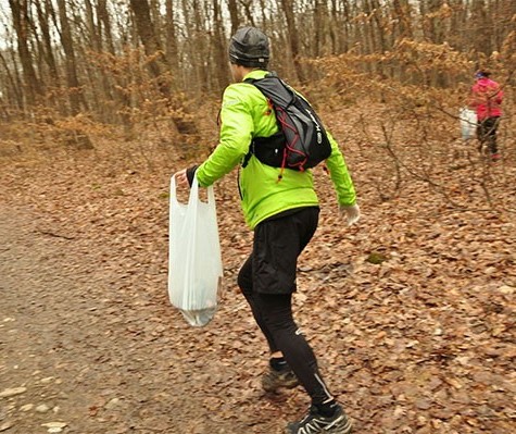 Plogging combina atividade física e sustentabilidade