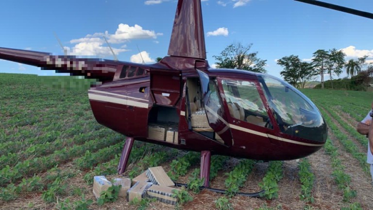 Polícia Federal apreende 430 kg de cocaína em helicóptero