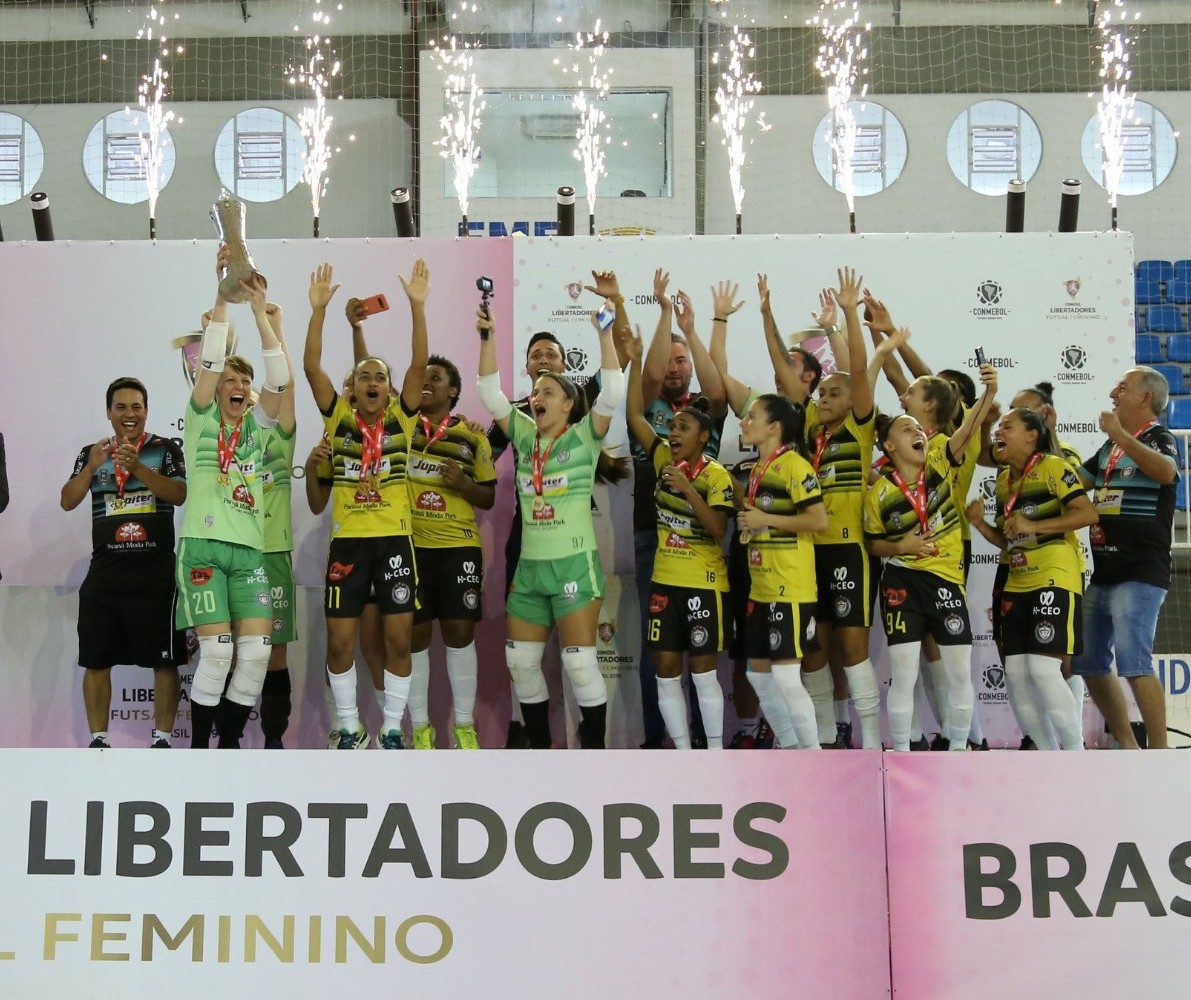 Cianorte Futsal fecha 2019 com quatro títulos