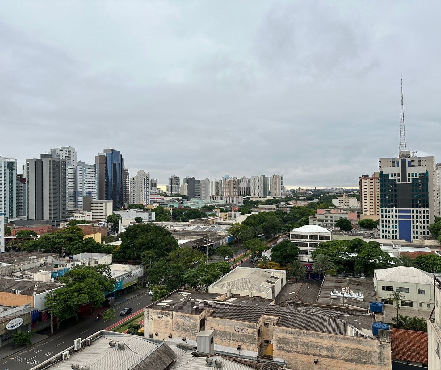 Sexta-feira (13) com possibilidade de chuva em Maringá, prevê Simepar