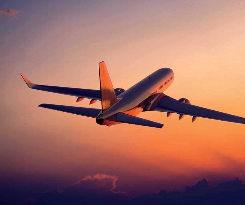Passagens aéreas ficarão mais baratas na Black Friday, diz estudo