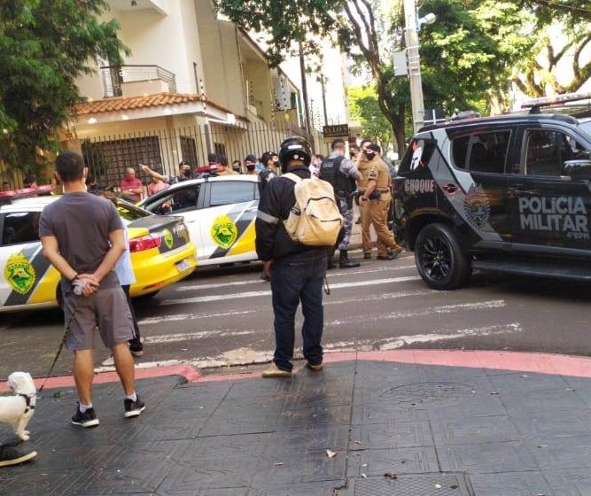 Em perseguição policial com troca de tiros, vários carros são atingidos em Maringá 