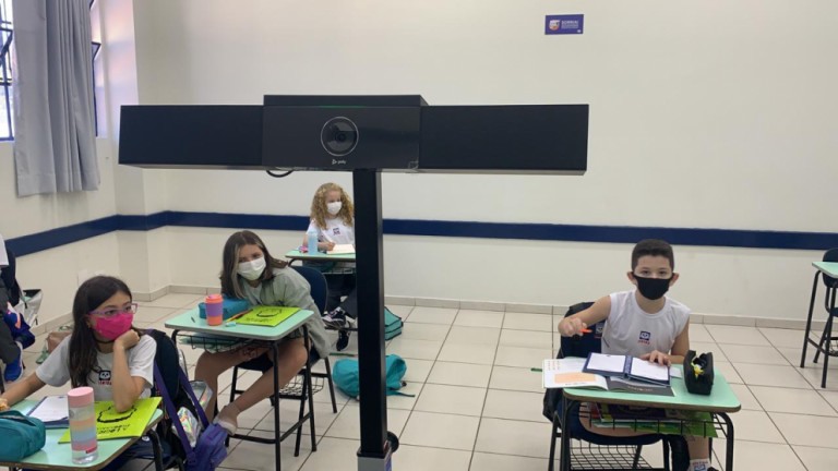 Robô permite que alunos do ensino remoto tenham a mesma experiência da sala de aula