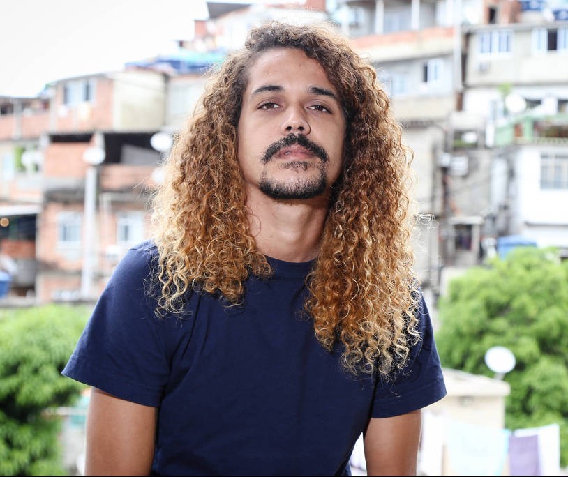 Em 'O sol na cabeça', Geovani Martins mostra a vida na favela