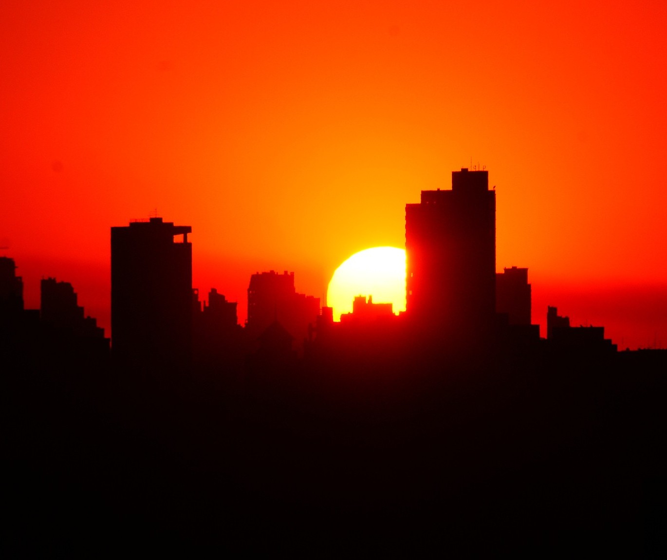 Após 88 anos, horário de verão chega ao fim no Brasil