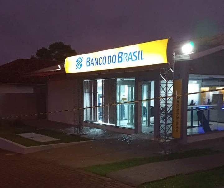 Suspeitos de invadir agência bancária em Santo Inácio são presos no interior de São Paulo