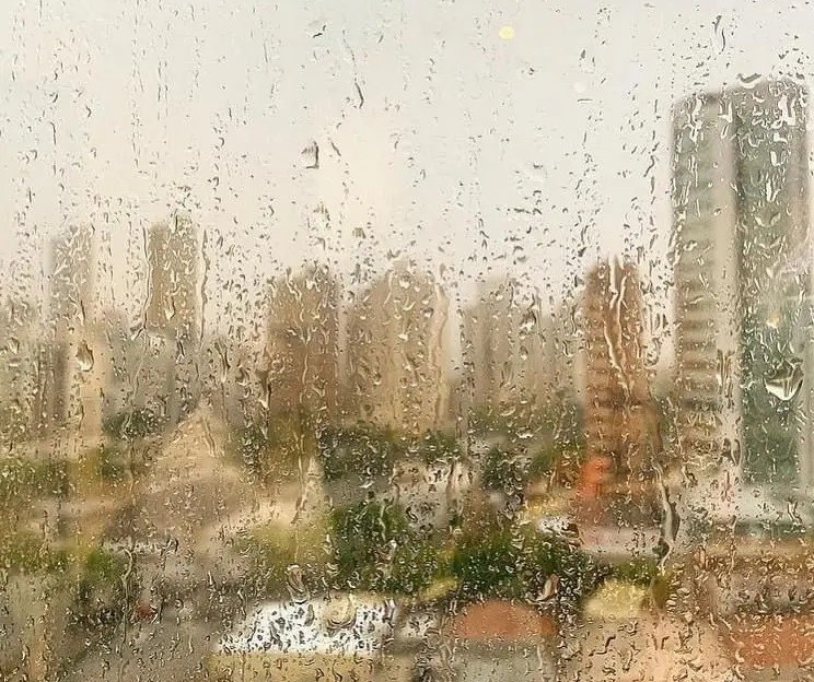 Frente fria mantém o tempo instável no Paraná e Maringá tem sexta-feira chuvosa, indica previsão